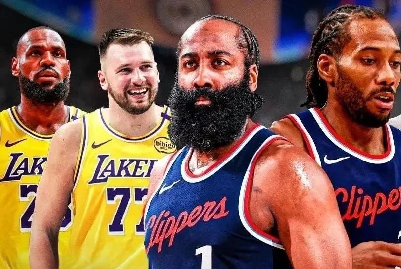 包含阿扎伦卡重要时刻出色发挥，湖人带队取胜！的词条爱游戏官网